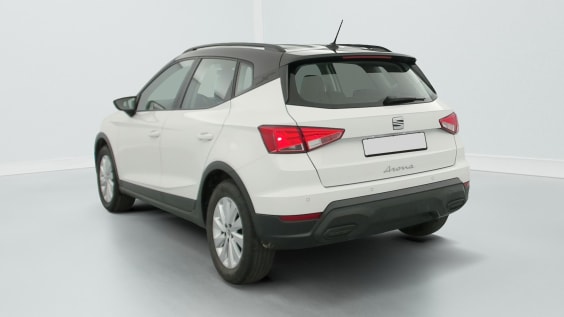 Seat Arona 1.0 TSI 95 ch Start/Stop BVM5 Style Business Blanc Candy Toit Noir 