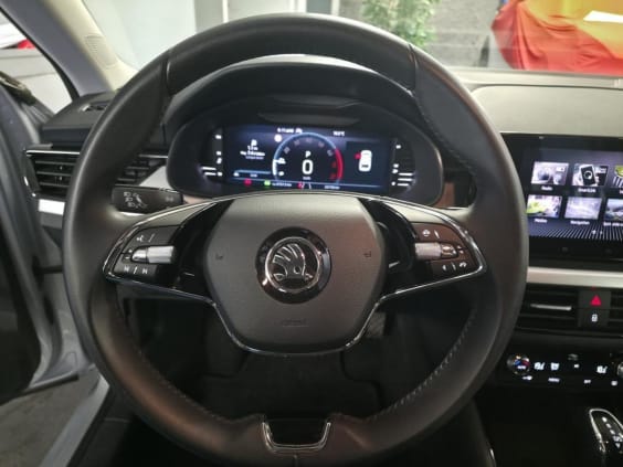 Skoda Scala 1.0 TSI Evo - 110 - BV DSG7  Ambition Gris 