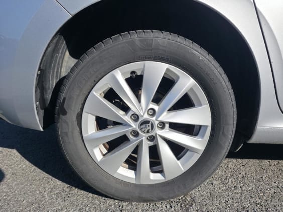 Skoda Scala 1.0 TSI Evo - 110 - BV DSG7  Ambition Gris 