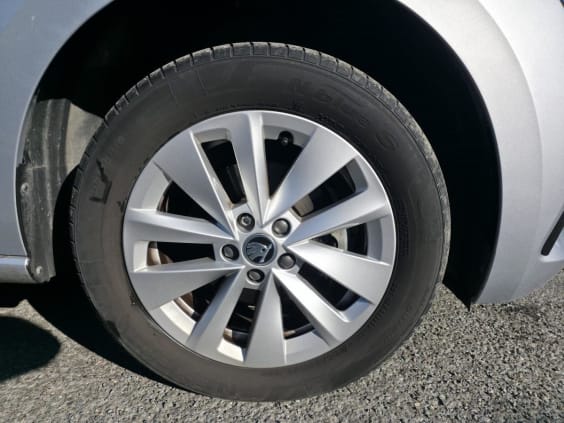Skoda Scala 1.0 TSI Evo - 110 - BV DSG7  Ambition Gris 
