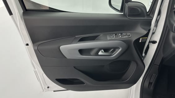 Citroën Berlingo BERLINGO M 1.5 BlueHDi 130ch Plus EAT8 Blanc Icy