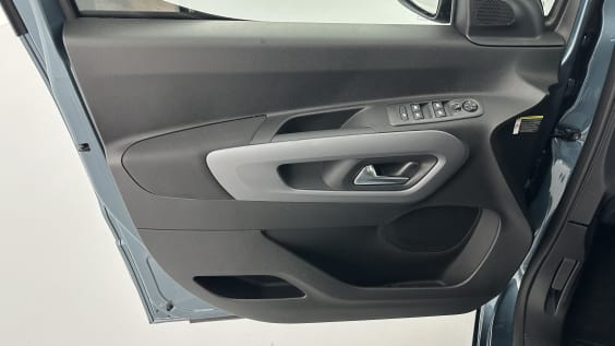 Citroën Berlingo BERLINGO M 1.5 BlueHDi 130ch Plus EAT8 Kiama Blue
