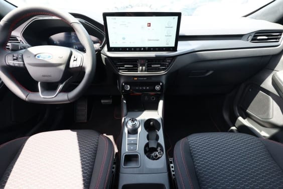 Ford KUGA 180 FHEV ST-LINE Noir