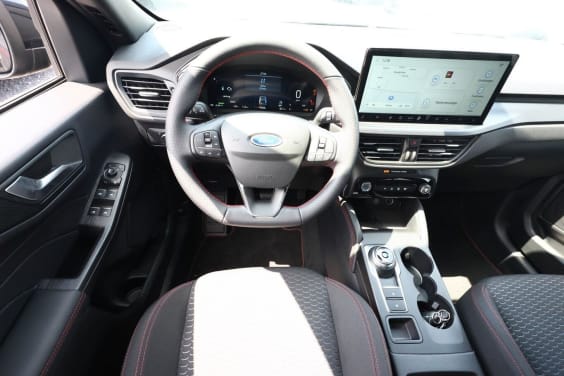Ford KUGA 180 FHEV ST-LINE Noir