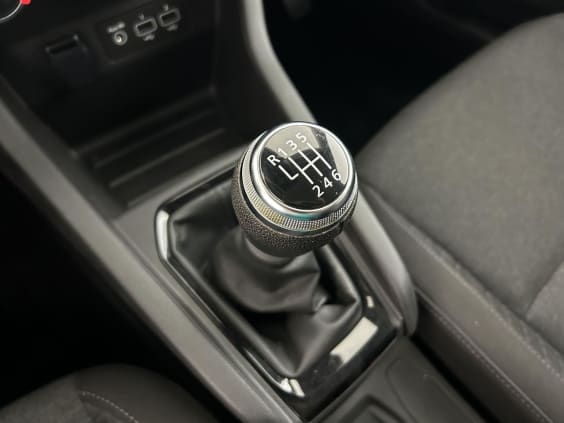 Renault Clio TCe 90 Equilibre Gris
