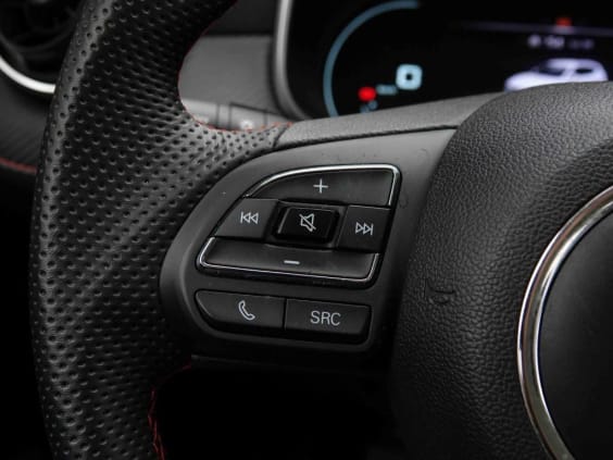 MG ZS 1.5 VTI TECH LUXURY Blanc