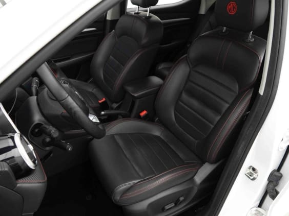 MG ZS 1.5 VTI TECH LUXURY Blanc