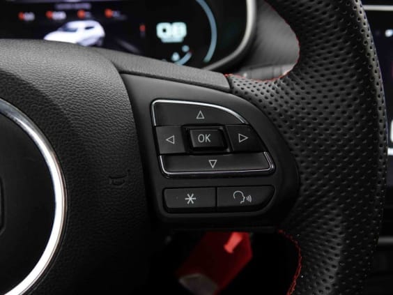MG ZS 1.5 VTI TECH LUXURY Noir