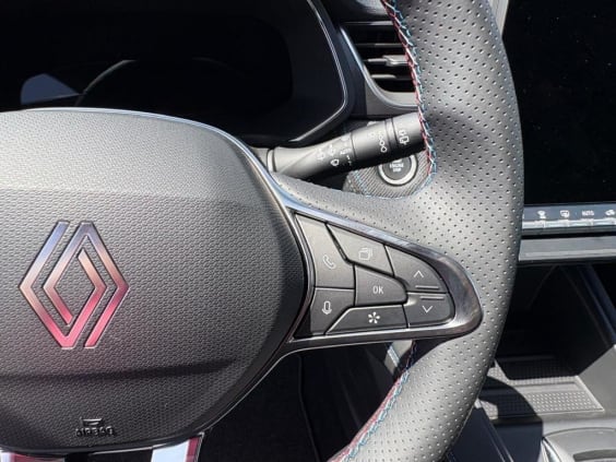 Renault SYMBIOZ Symbioz E-Tech full hybrid 160 ch Esprit Alpine Noir Etoilé