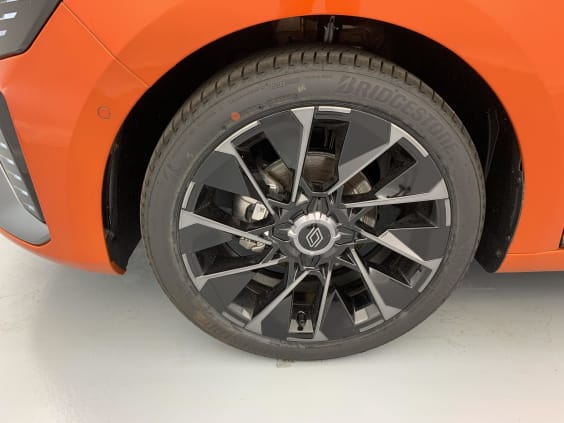 Renault CLIO V Clio TCe 90 ch GSR2 Esprit Alpine Orange Valencia