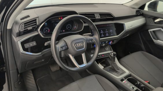 Audi Q3 Sportback 35 TDI 150 CH S TRONIC 7 BUSINESS LINE Noir Mythic