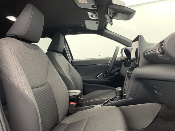 Toyota Yaris Cross Hybride 130h 2WD Design Gris Atlas