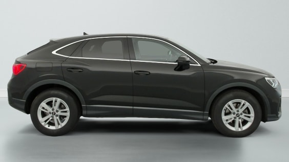 Audi Q3 Sportback 35 TDI 150 CH S TRONIC 7 BUSINESS LINE Noir Mythic