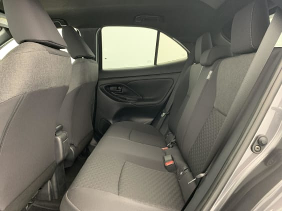Toyota Yaris Cross Hybride 130h 2WD Design Gris Atlas