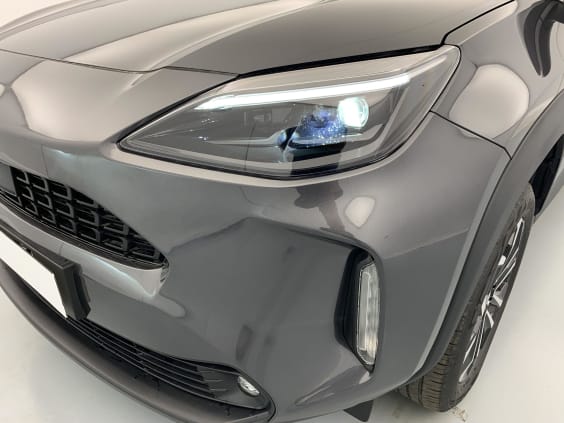 Toyota Yaris Cross Hybride 130h 2WD Design Gris Atlas