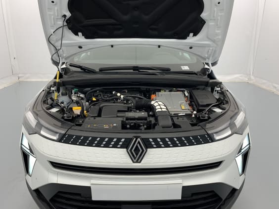 Renault CAPTUR E-Tech full hybrid 160 ch Evolution Blanc Nacré / Toit Noir Étoilé
