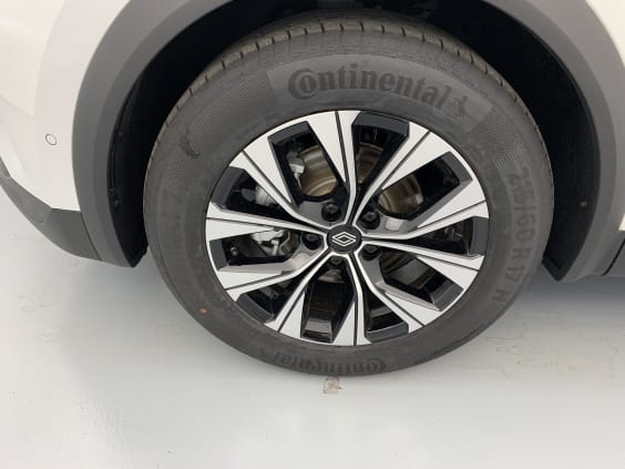 Renault CAPTUR E-Tech full hybrid 160 ch Evolution Blanc Nacré / Toit Noir Étoilé