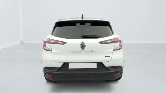 Renault CAPTUR E-Tech full hybrid 160 ch Evolution Blanc Nacré / Toit Noir Étoilé