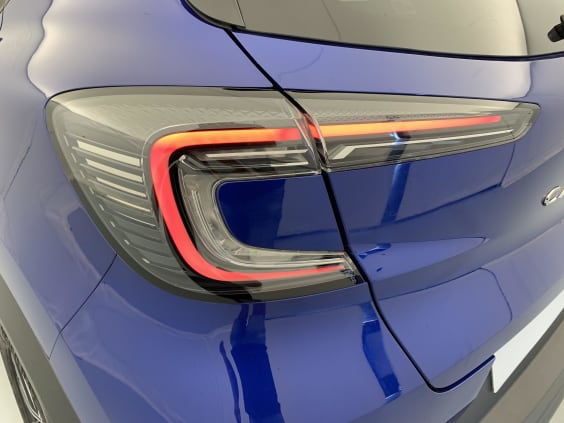 Renault CAPTUR E-Tech full hybrid 160 ch Evolution Bleu Iron / Toit Noir Etoilé