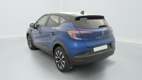 Renault CAPTUR E-Tech full hybrid 160 ch Evolution Bleu Iron / Toit Noir Etoilé