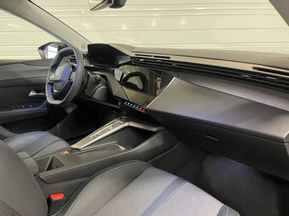 Peugeot 408 Hybrid 145 e-DCS6 Allure Noir