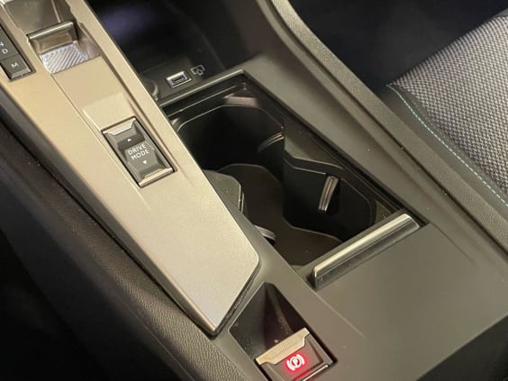 Peugeot 408 Hybrid 145 e-DCS6 Allure Noir