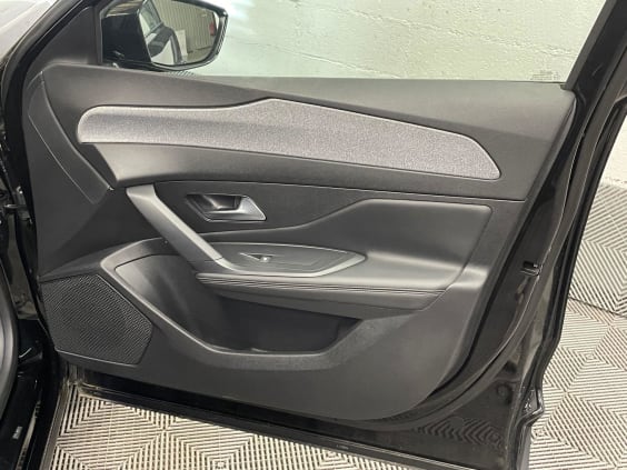 Peugeot 408 Hybrid 145 e-DCS6 Allure Noir