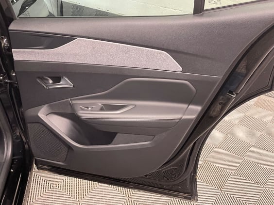 Peugeot 408 Hybrid 145 e-DCS6 Allure Noir