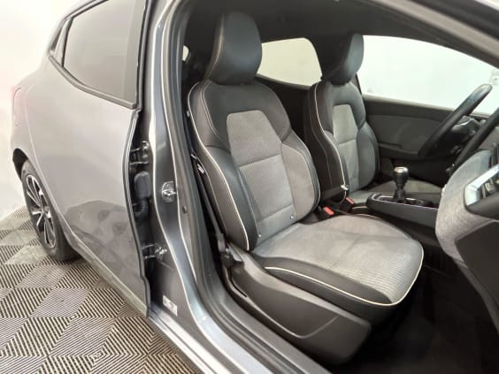 Renault CLIO V TECHNO 90 TCE Gris