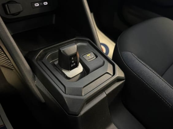 Dacia DUSTER 1.6 Hybrid 140 BVA Expression Vert Cedre