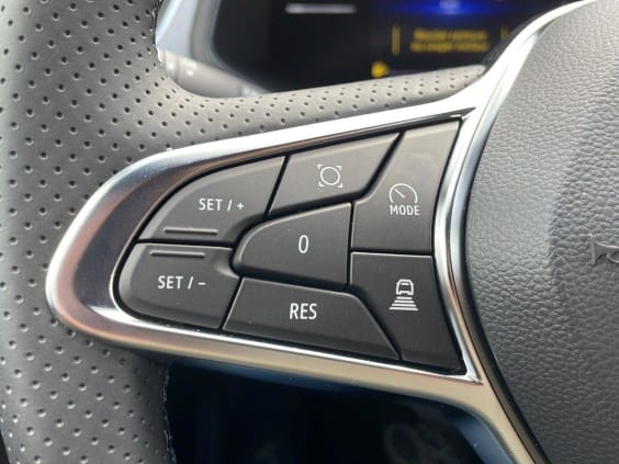 Renault CAPTUR CAPTUR E-TECH FULL HYBRID 145CH BVA TECHNO Rouge Flamme Metal / Toit Noir