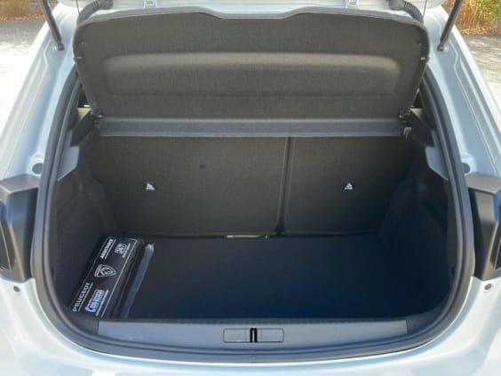 Peugeot 208 208 HYBRID 110CH E-DCS6 ALLURE Blanc Okenite Metal