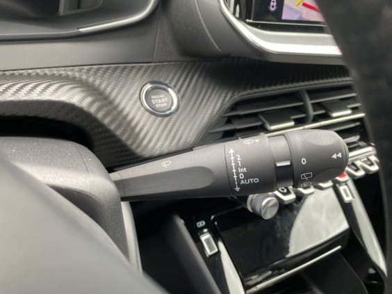 Peugeot 208 208 HYBRID 110CH E-DCS6 ALLURE Gris Selenium Metal