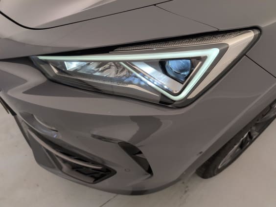 Cupra Formentor 1.4 e-HYBRID 204 ch DSG6 V Gris Graphene