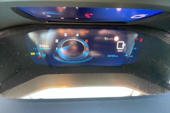 Peugeot 2008 BlueHDi 130 S&S EAT8 Allure Pack Noir Perla Nera