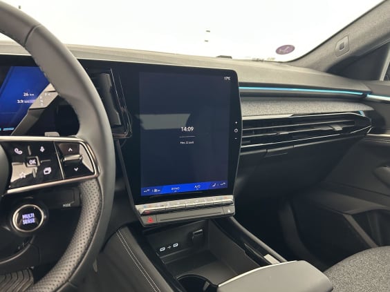 Renault Austral full hybrid E-Tech 200 ch Techno noir