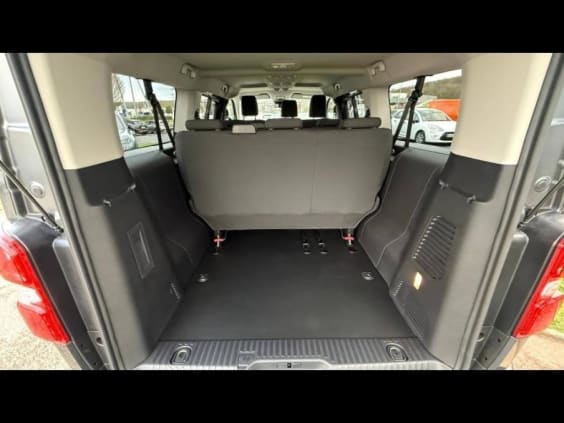 Citroën Jumpy Combi Jumpy Combi XL Diesel 180 ch Automatique Gris Titane