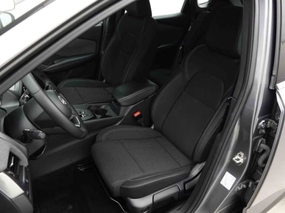 Nissan QASHQAI 140 MHEV ACENTA Gris