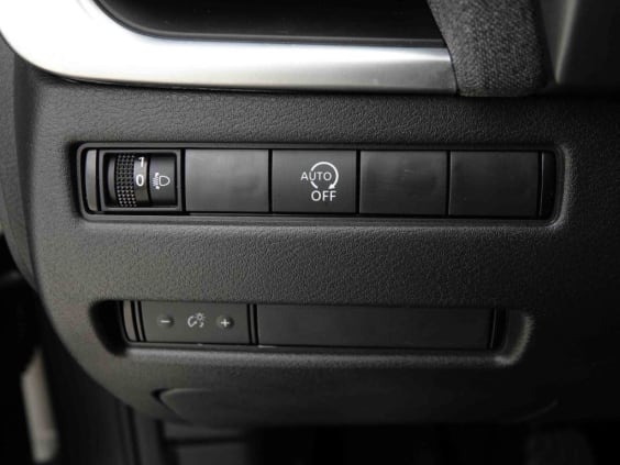 Nissan QASHQAI 140 MHEV ACENTA Gris