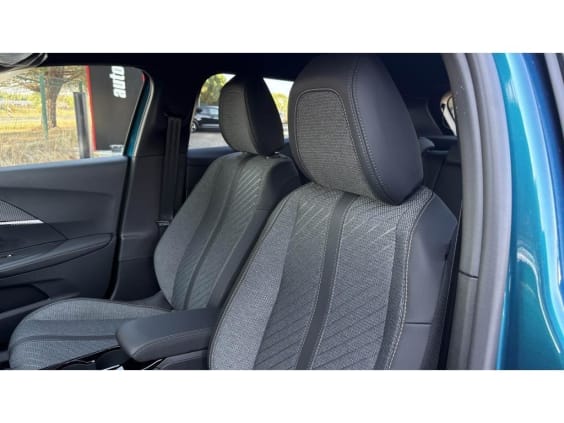 Peugeot 2008 1.2I HYBRID 145 ALLURE Bleu Obsession