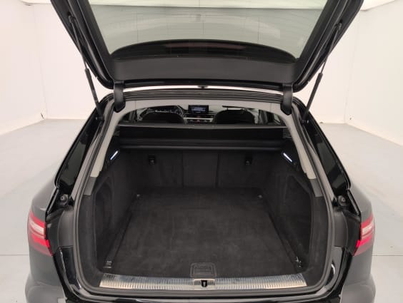 Audi A4 AVANT 35 TFSI 150 S tronic 7 Design Noir Mythic