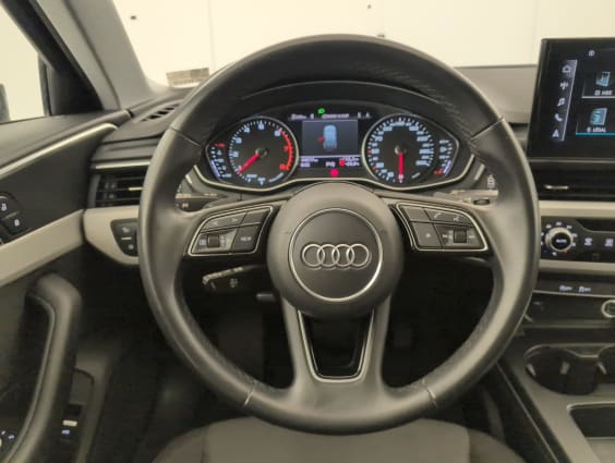 Audi A4 AVANT 35 TFSI 150 S tronic 7 Design Noir Mythic