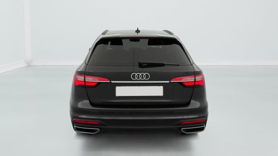 Audi A4 AVANT 35 TFSI 150 S tronic 7 Design Noir Mythic