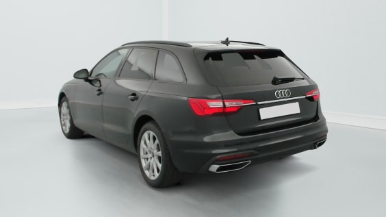 Audi A4 AVANT 35 TFSI 150 S tronic 7 Design Noir Mythic