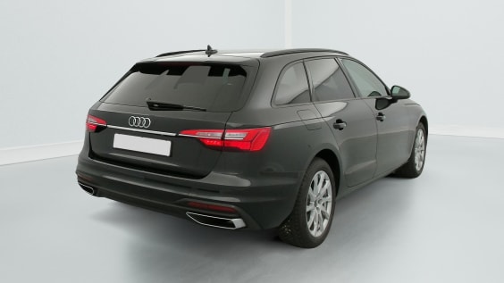 Audi A4 AVANT 35 TFSI 150 S tronic 7 Design Noir Mythic
