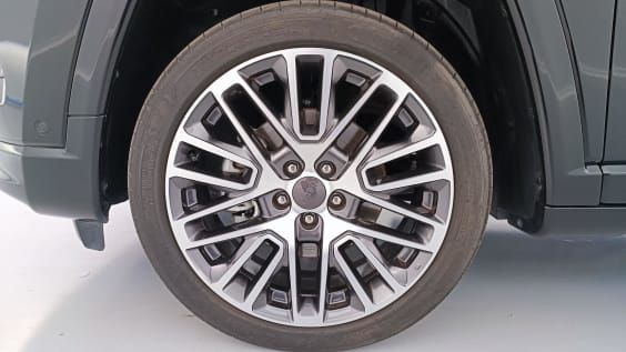 Jeep Compass COMPASS 1.5 Turbo T4 130ch MHEV Summit 4x2 BVR7 Solid Black