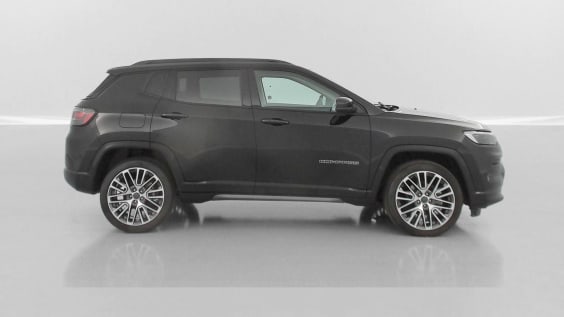 Jeep Compass COMPASS 1.5 Turbo T4 130ch MHEV Summit 4x2 BVR7 Solid Black
