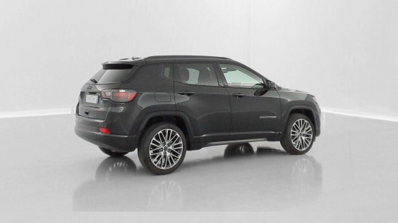 Jeep Compass COMPASS 1.5 Turbo T4 130ch MHEV Summit 4x2 BVR7 Solid Black