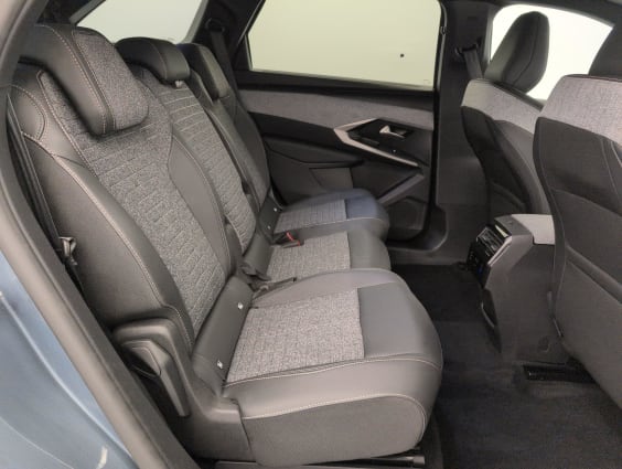 Peugeot 5008 HYBRID 145 CH E-DCS6 ALLURE Bleu Ingaro