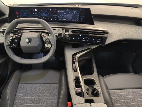 Peugeot 5008 HYBRID 145 CH E-DCS6 ALLURE Bleu Ingaro